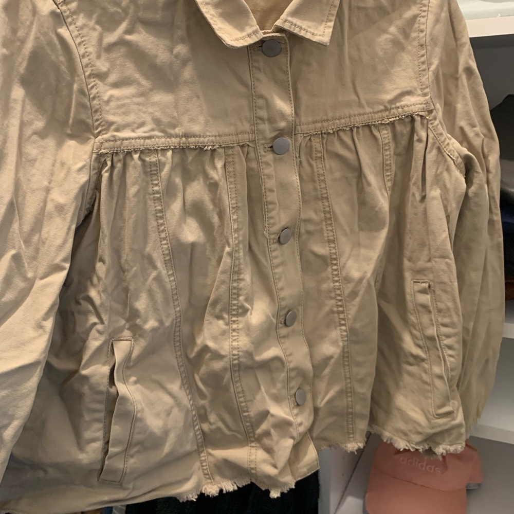 Tan jacket - Picture 2 of 2
